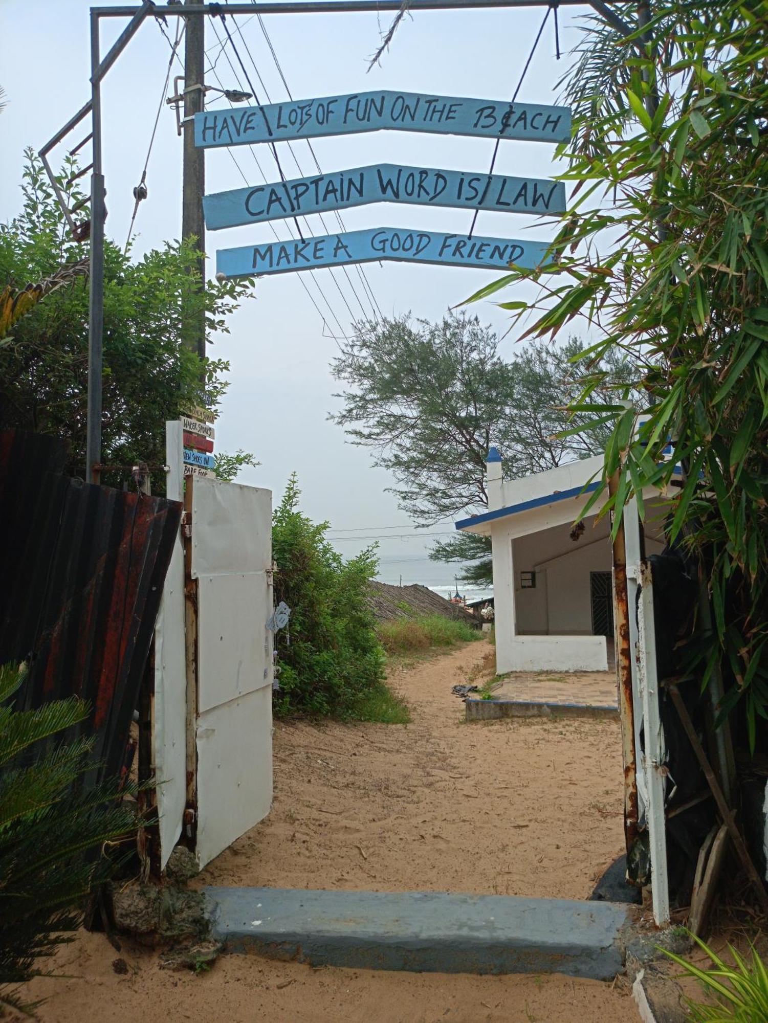 Boaty'S Beach Cottages Calangute Exterior photo